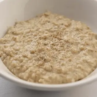 Can Dogs Eat Oatmeal - Is it Safe For Them?