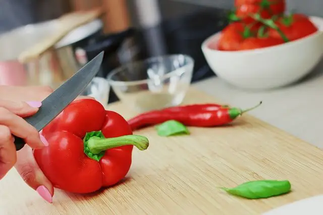 bell pepper being cut