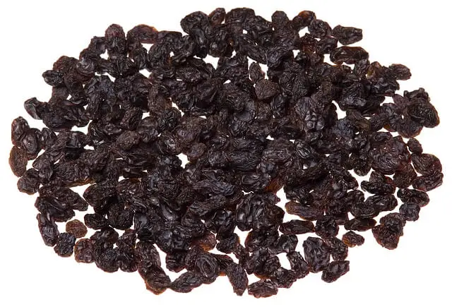 black raisins