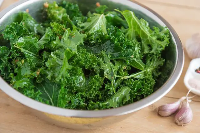 kale with garlic