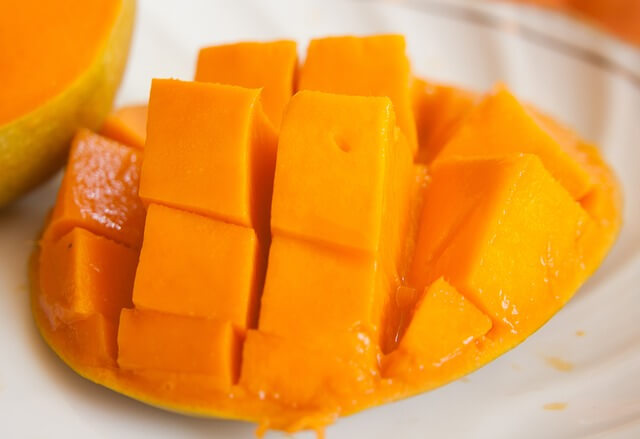 mango on plate