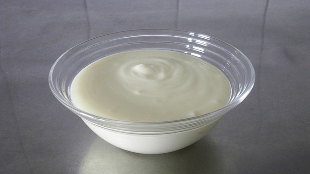 yogur en un tazón